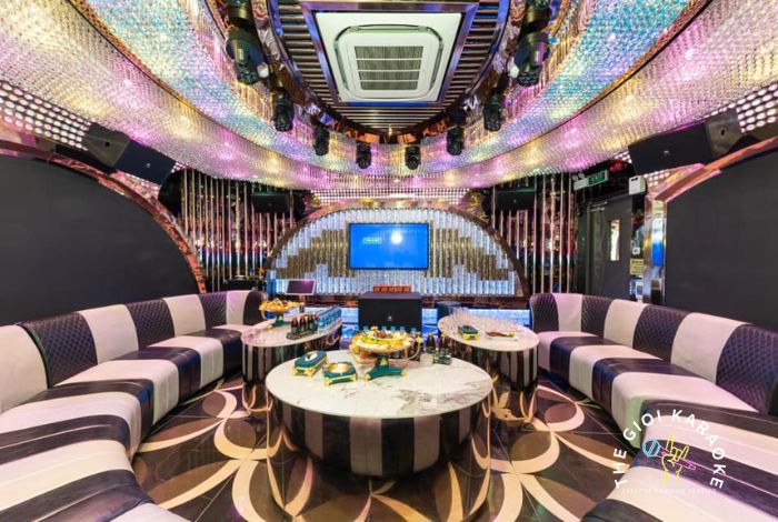 Karaoke Royal Club 26 Nhổn - Hà Nội
