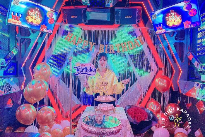 TOP 18+ quán karaoke Hoàn Kiếm nhạc hay, phòng bay