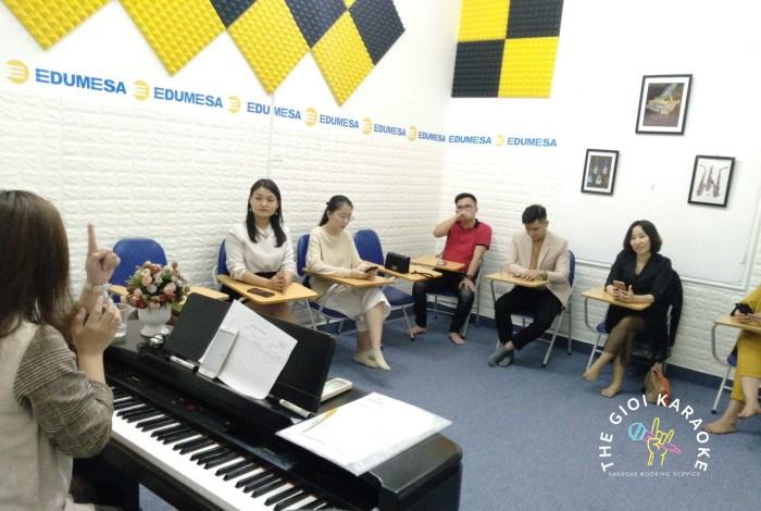 Chia sẻ cách hát karaoke hay, cực chuẩn - Hát không bị mệt